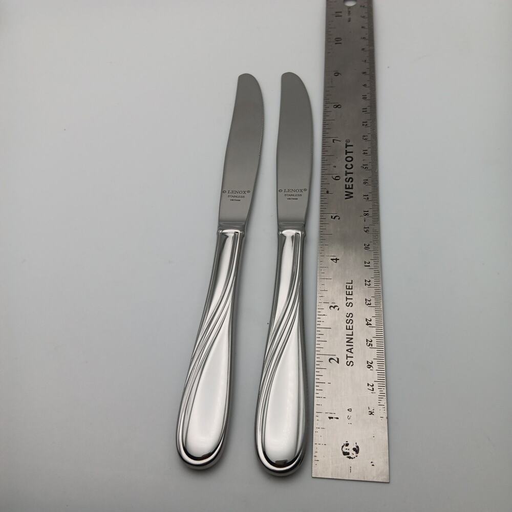 Lenox Summerville 2 Place Knives 18/10 Stainless Flatware Vietnam New Old Stock - Picture 2 of 3